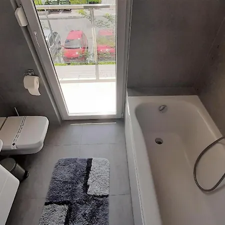 Studio Fur 4 Personen Und 2 In Ois, Dalmatien Mitteldalmatien Apartamento Omiš